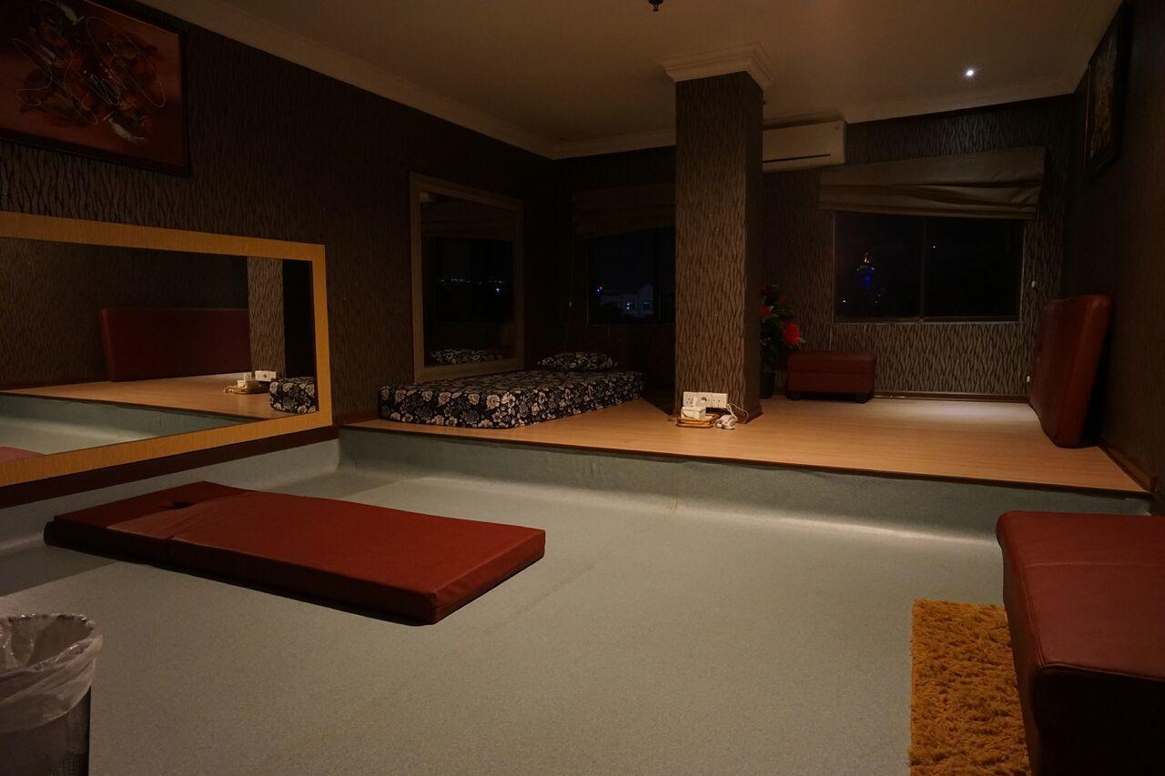 The L Hotel Entertainment Batam Zewnętrze zdjęcie