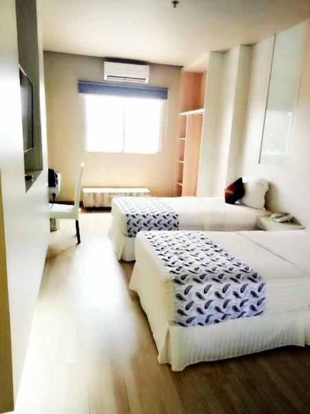 The L Hotel Entertainment Batam Zewnętrze zdjęcie
